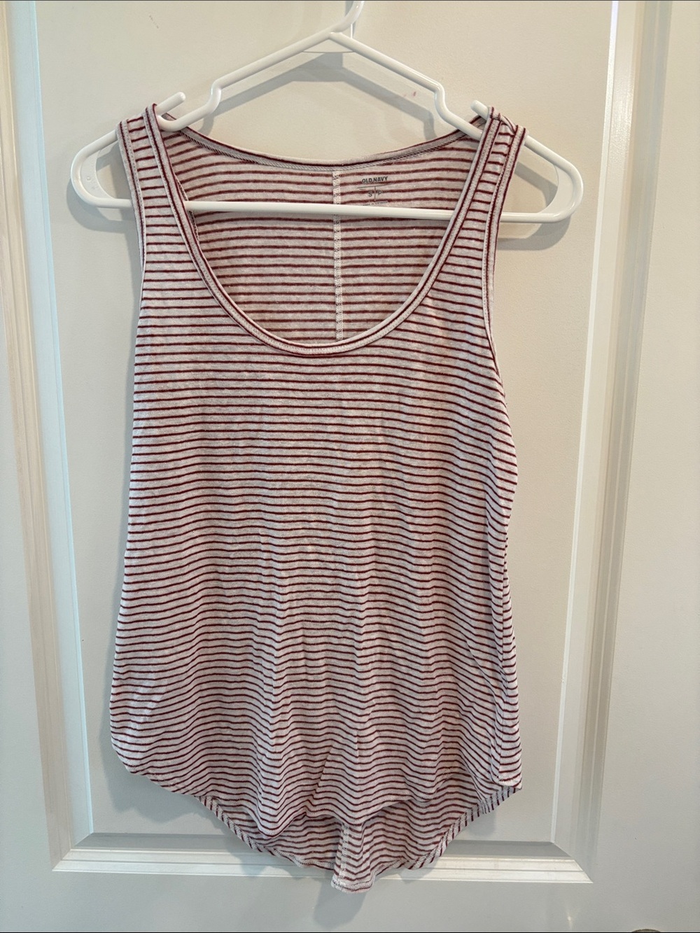 Old Navy White and Burgundy Striped Scoop Tank
